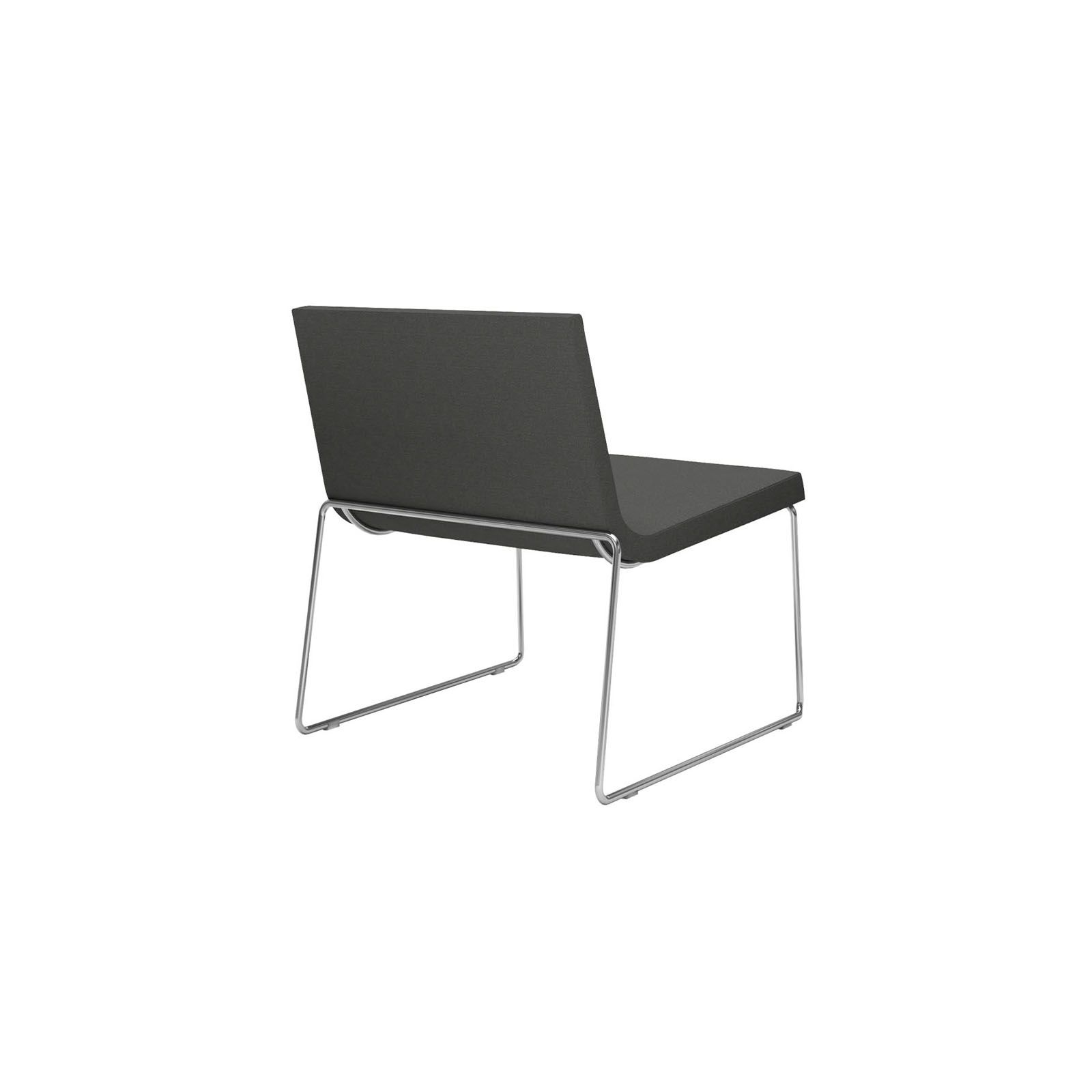 LINEAL COMFORT LOUNGE CHAIR