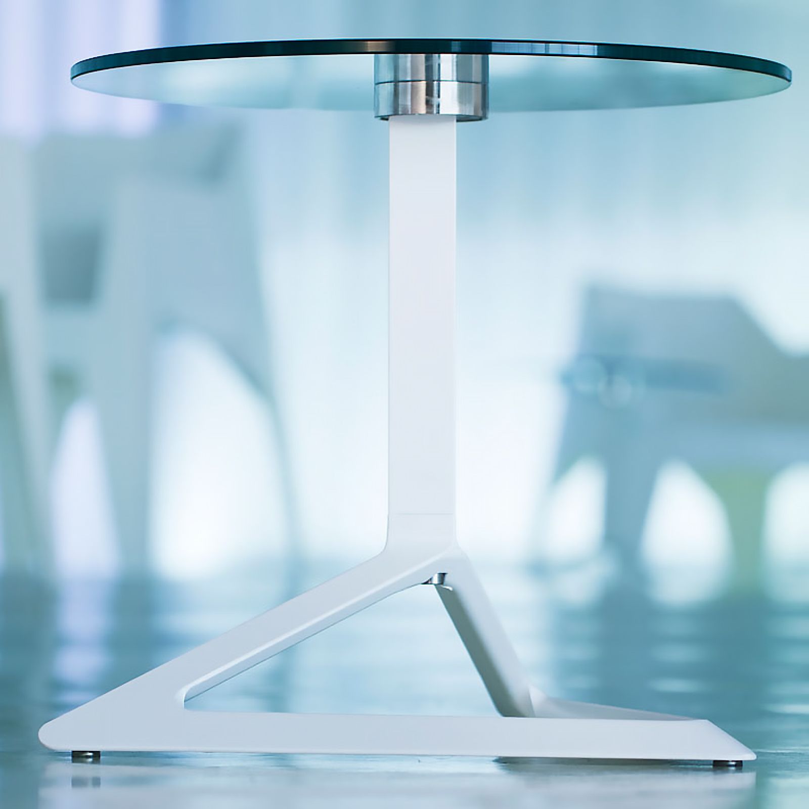 DELTA OCCASIONAL TABLE