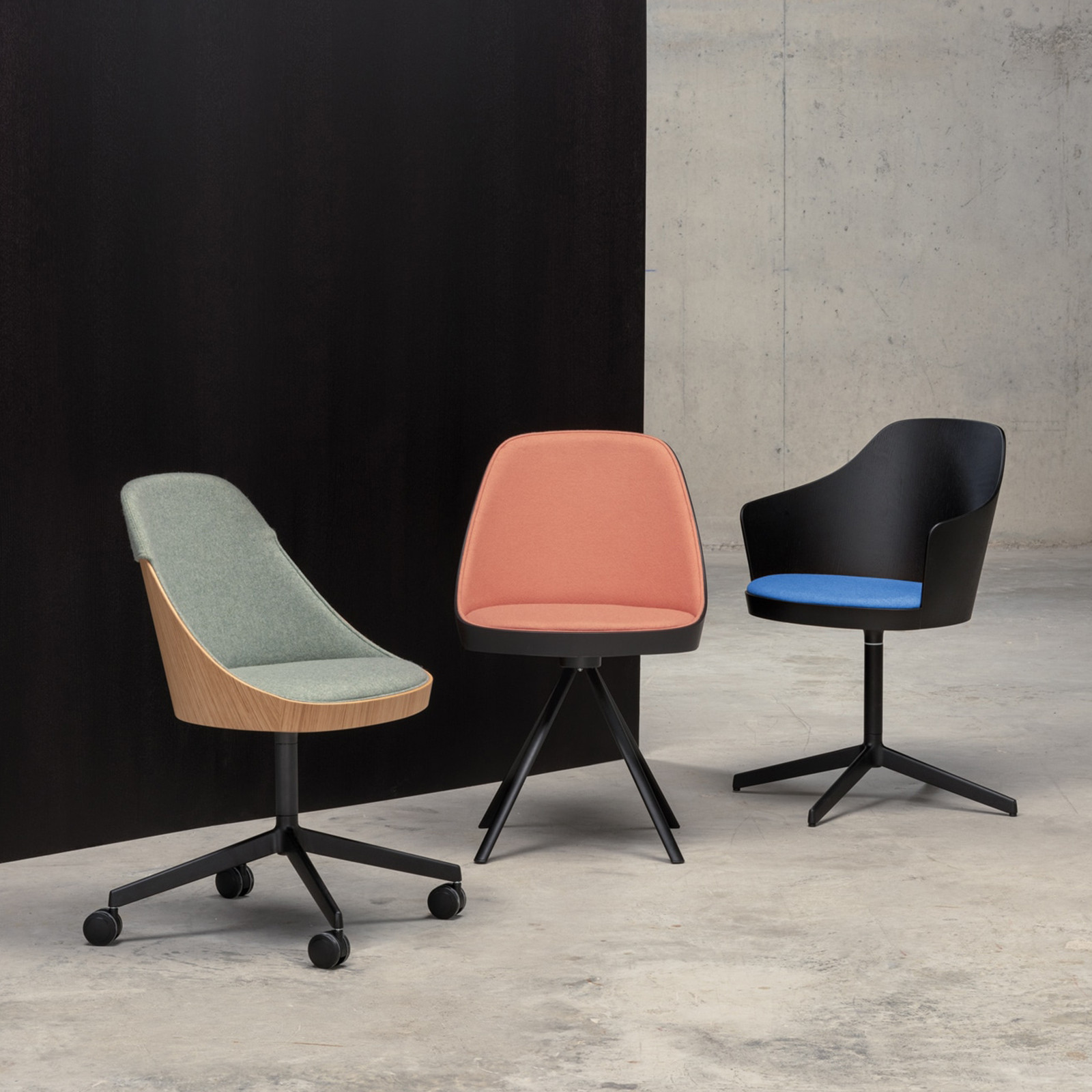 KAIAK CONFIDENT CHAIR