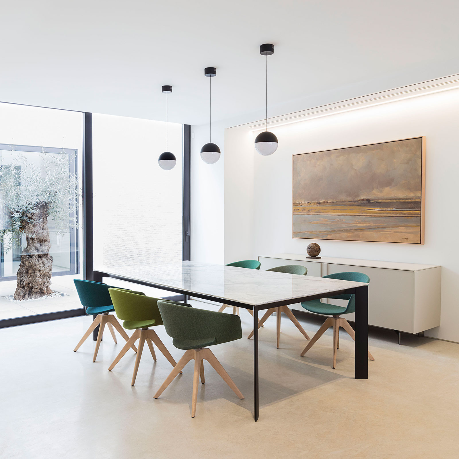 EXTRA CONFERENCE TABLE