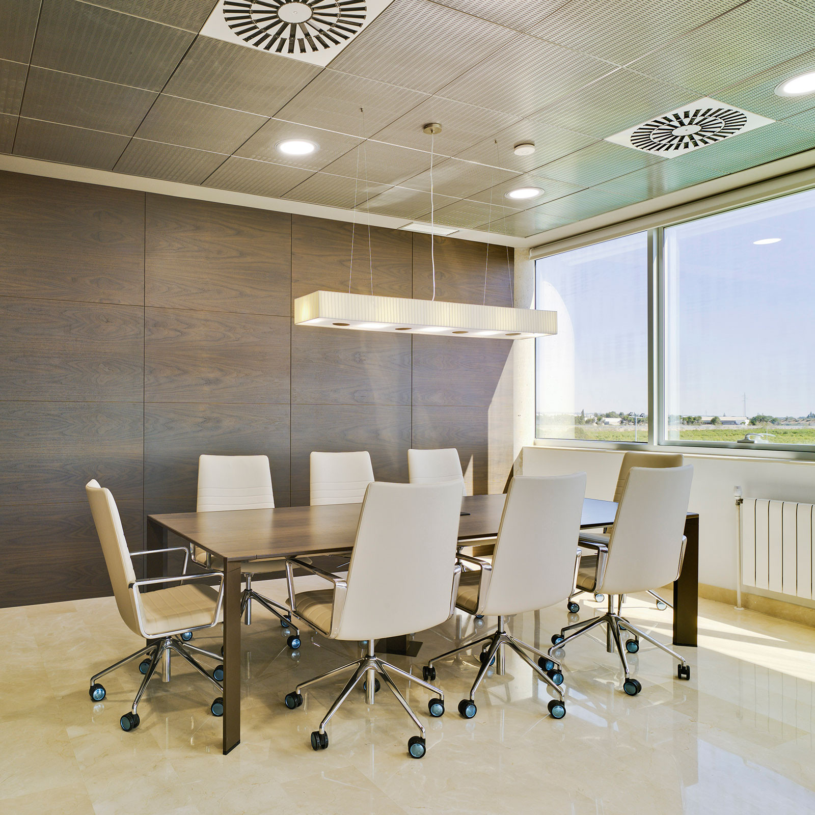 EXTRA CONFERENCE TABLE