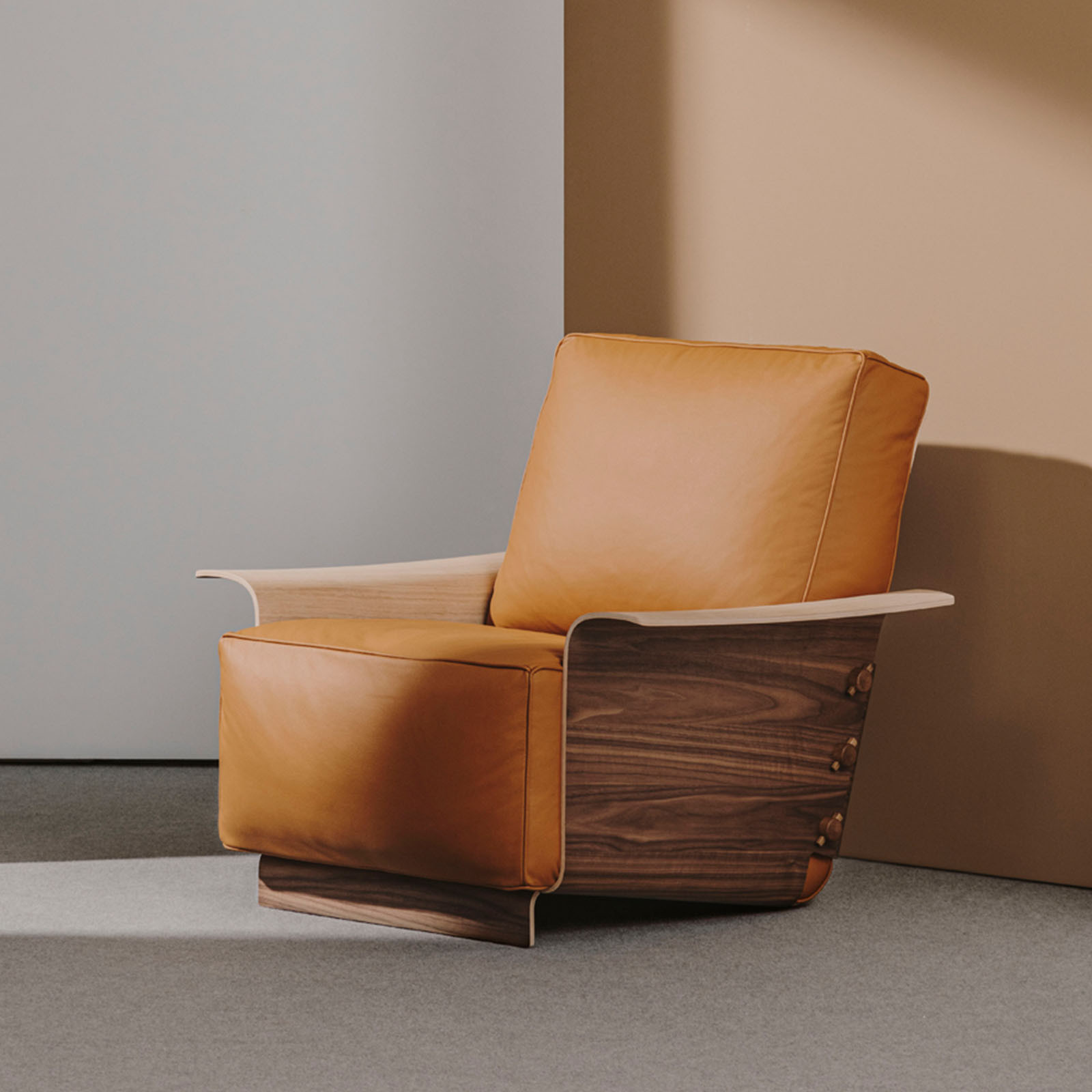 FOREST CLUB LOUNGE CHAIR