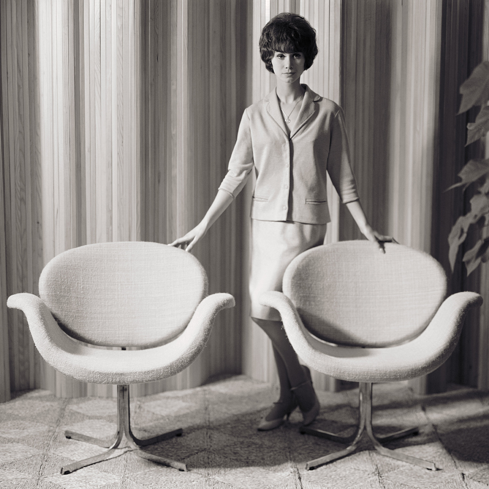 LITTLE TULIP ARMCHAIR