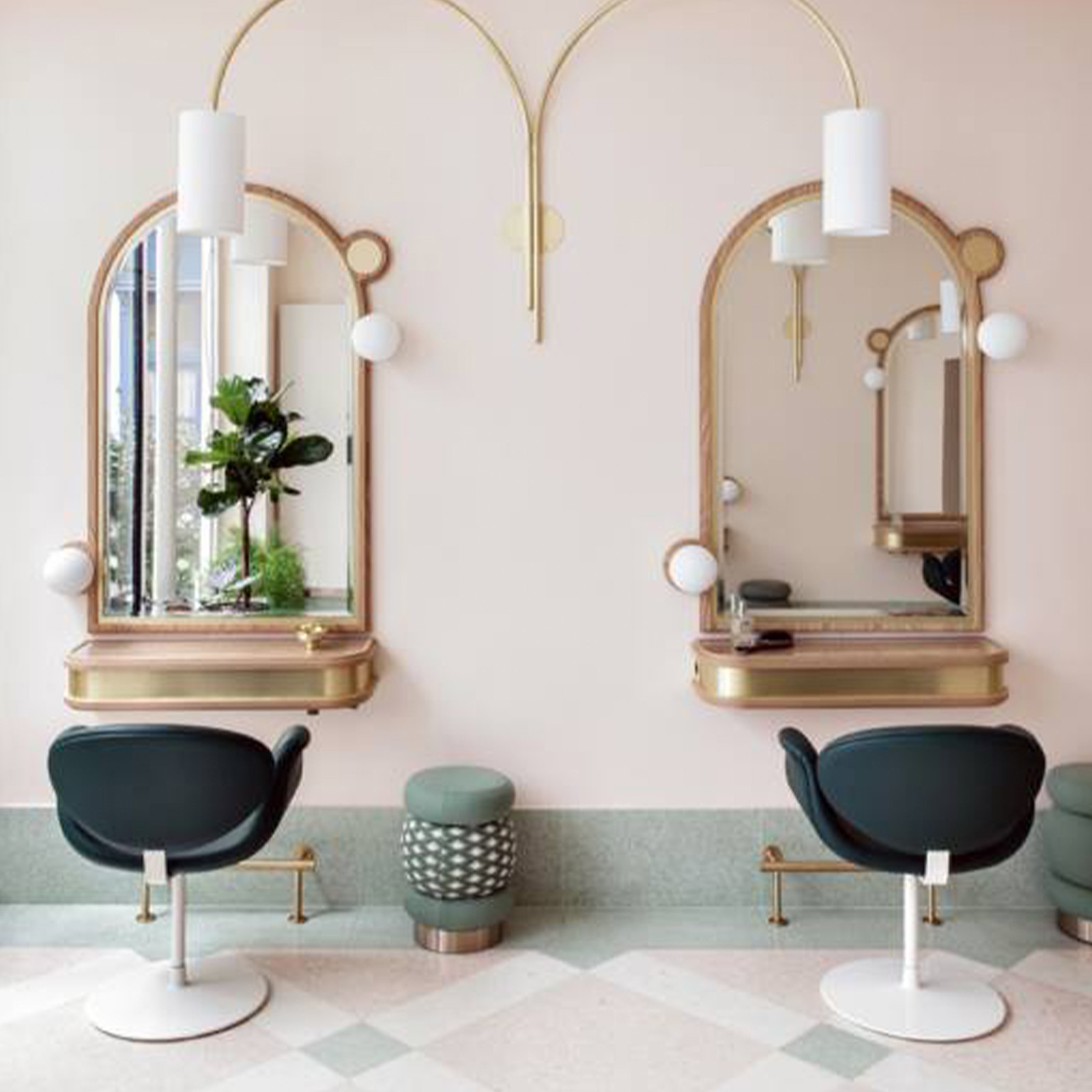 LITTLE TULIP ARMCHAIR