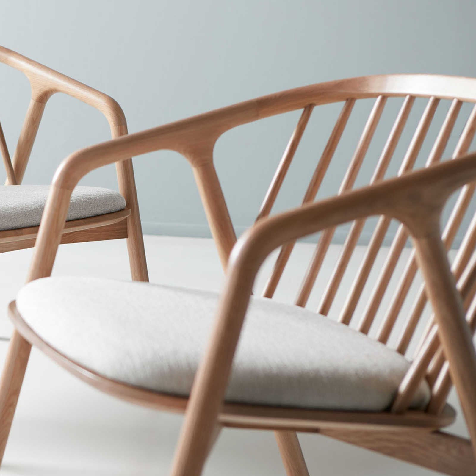 CANTATA LOUNGE CHAIR