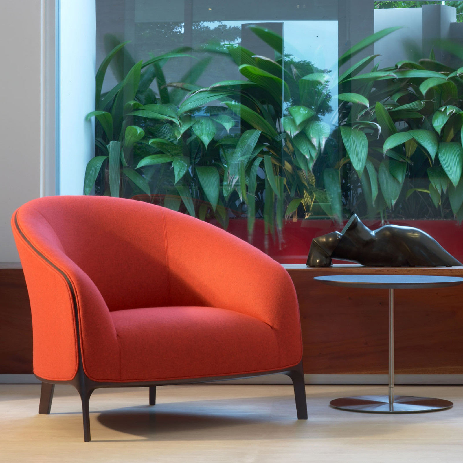 CATHERINE LOUNGE CHAIR