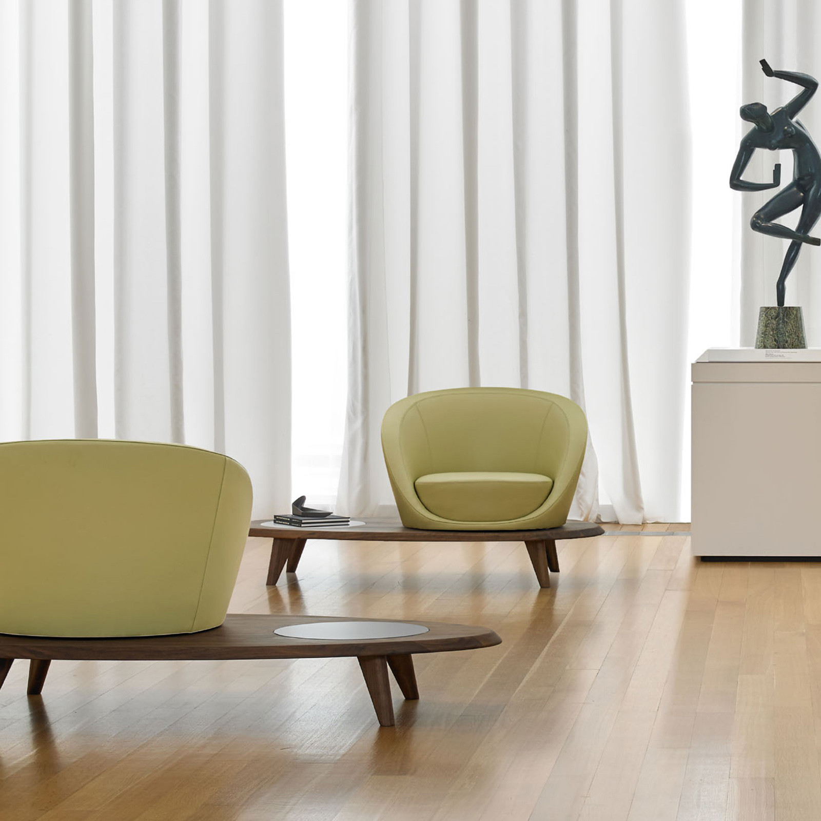 LILYPAD LOUNGE CHAIR