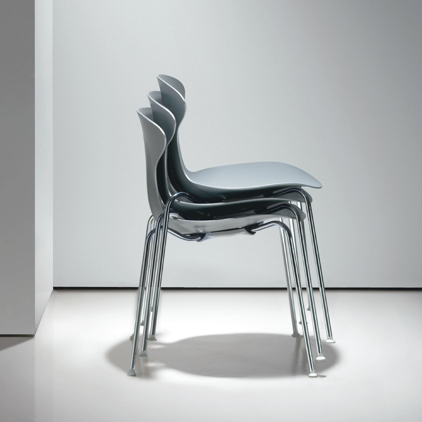 ORBIT CHAIR