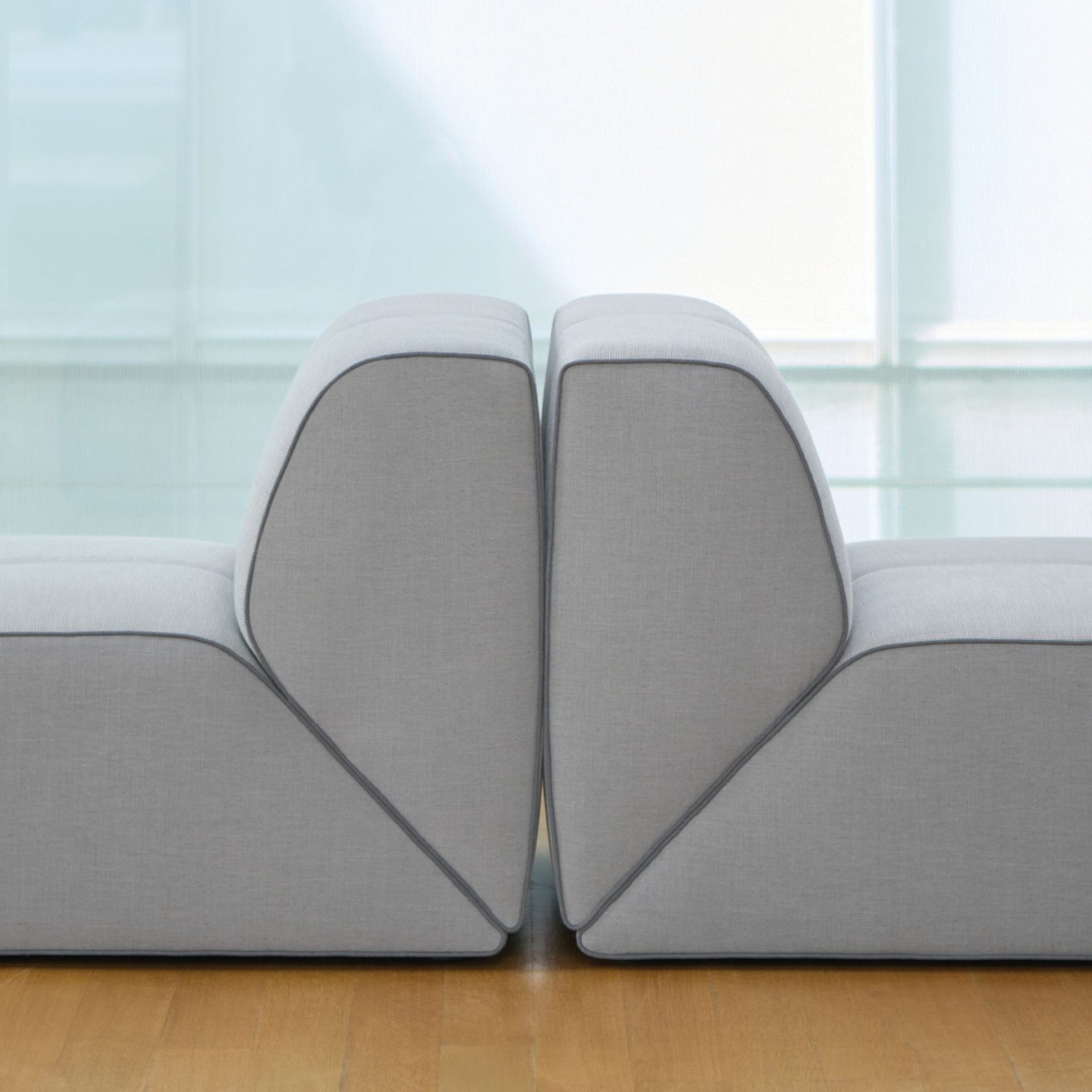 VALENTINA LOUNGE CHAIR