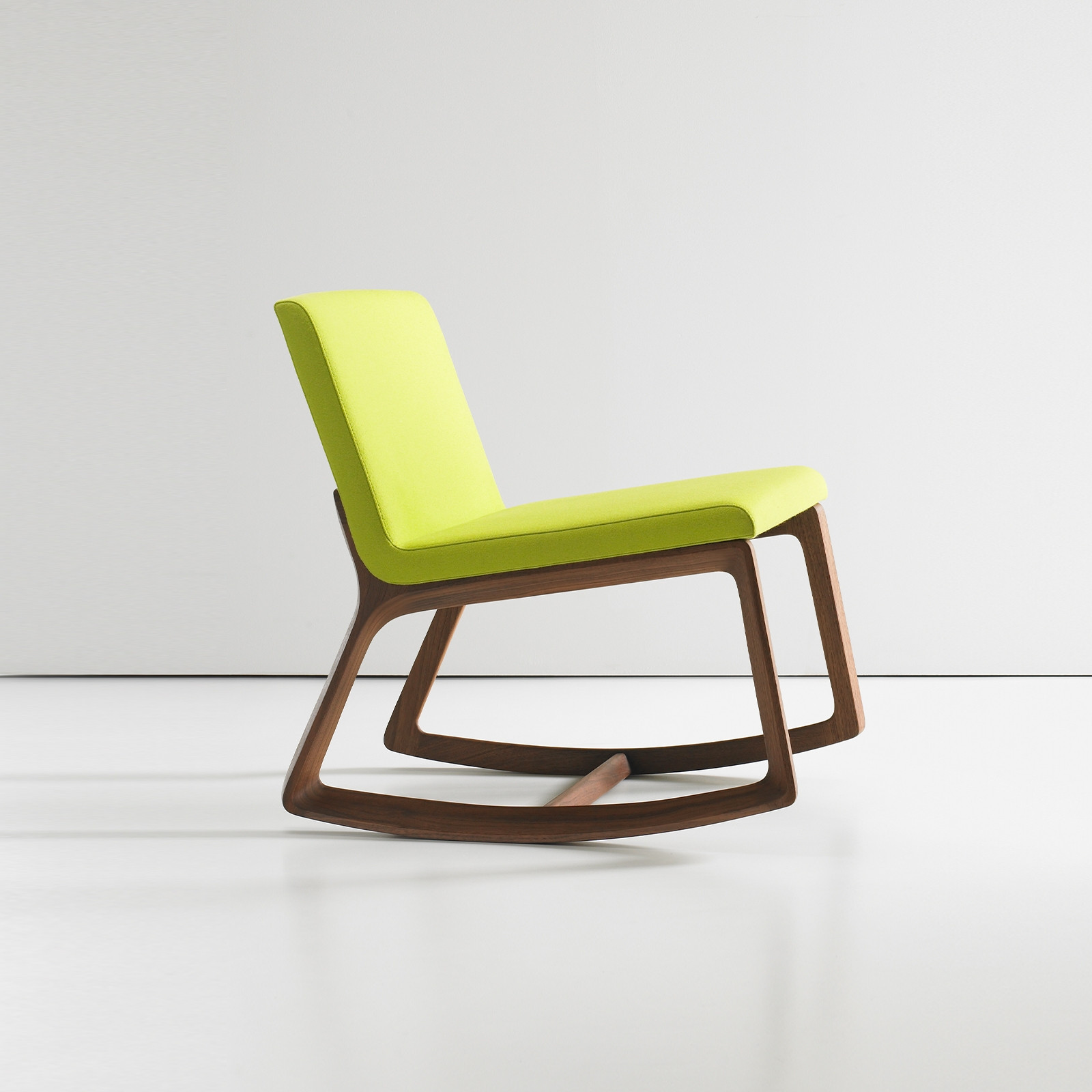 REMIX LOUNGE CHAIR