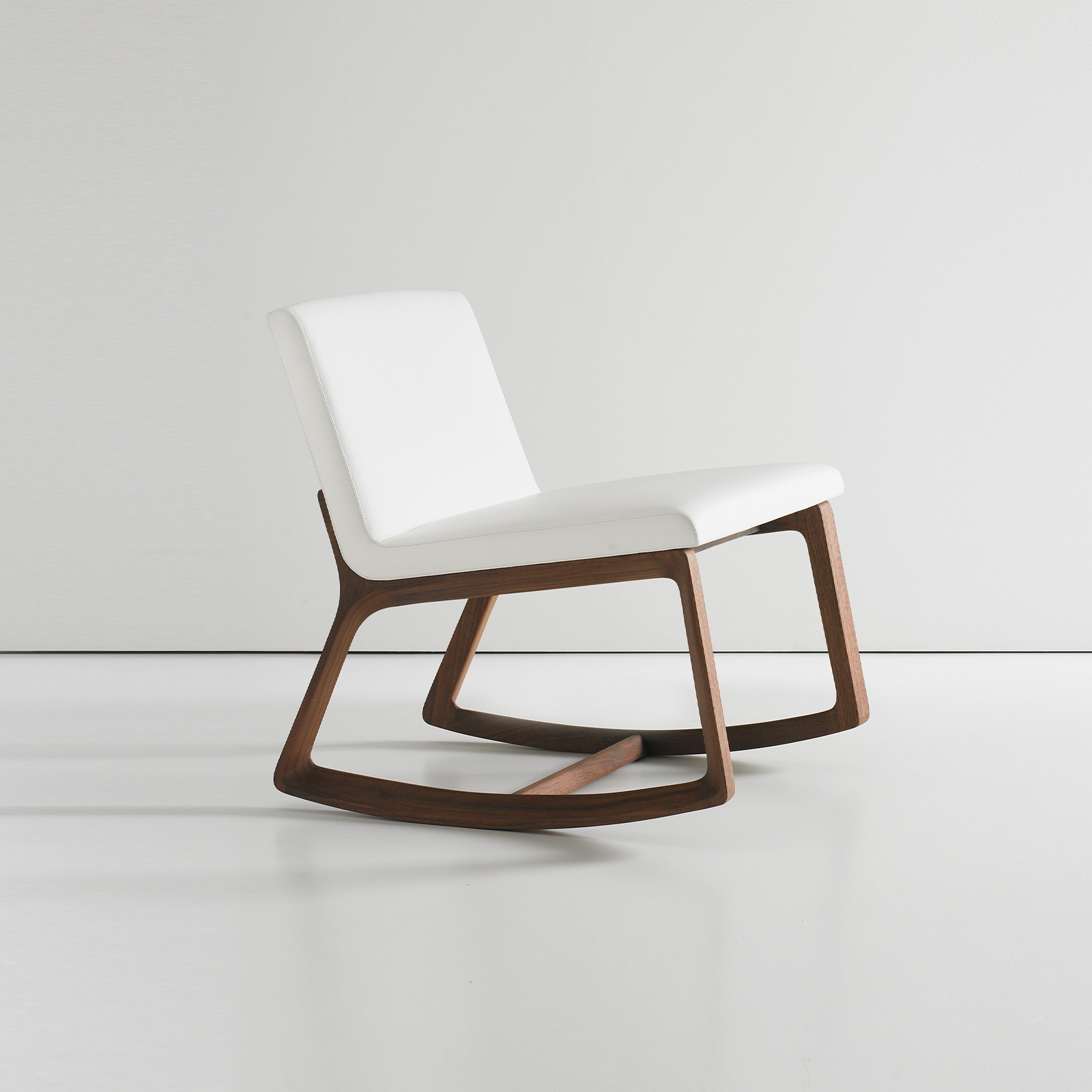 REMIX LOUNGE CHAIR
