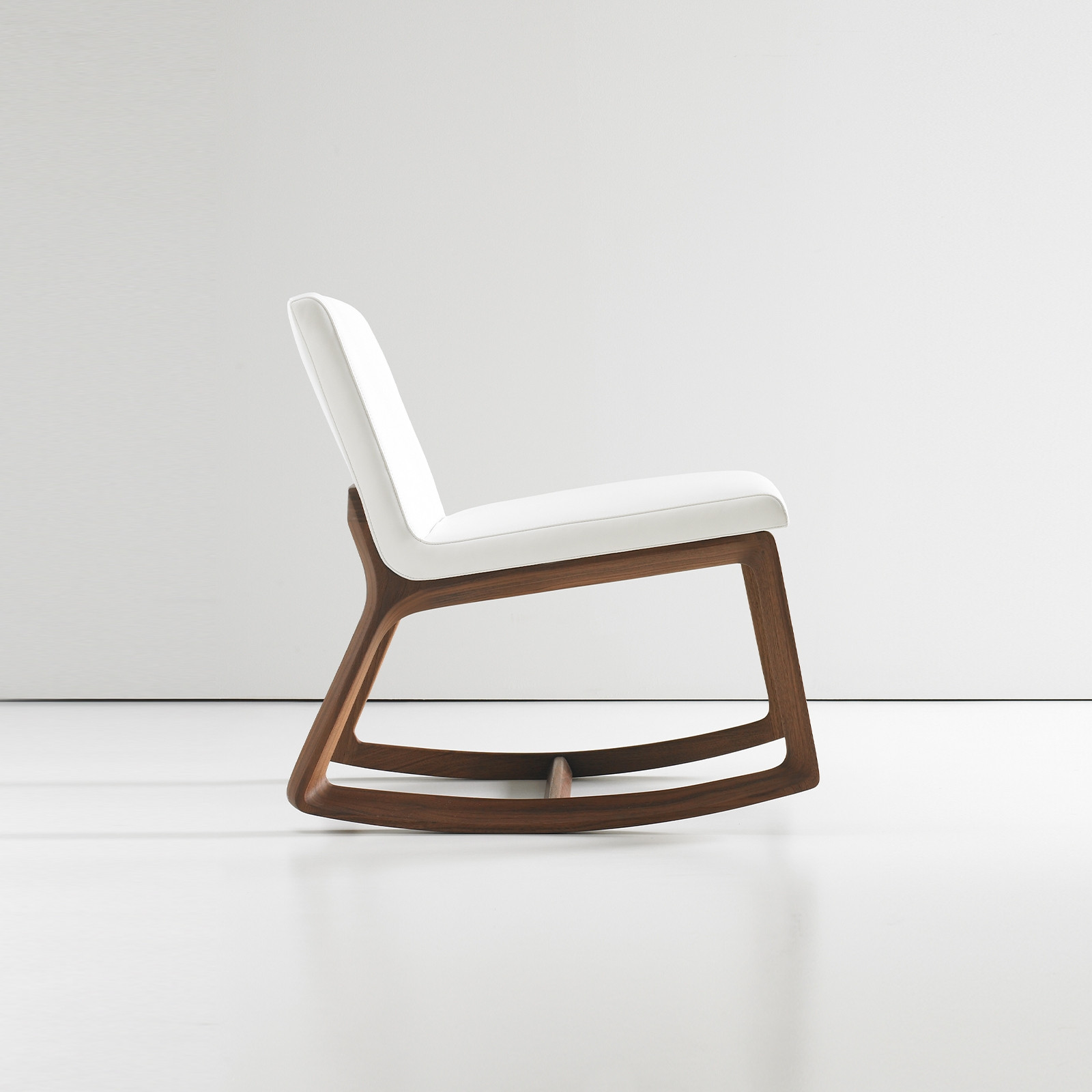 REMIX LOUNGE CHAIR