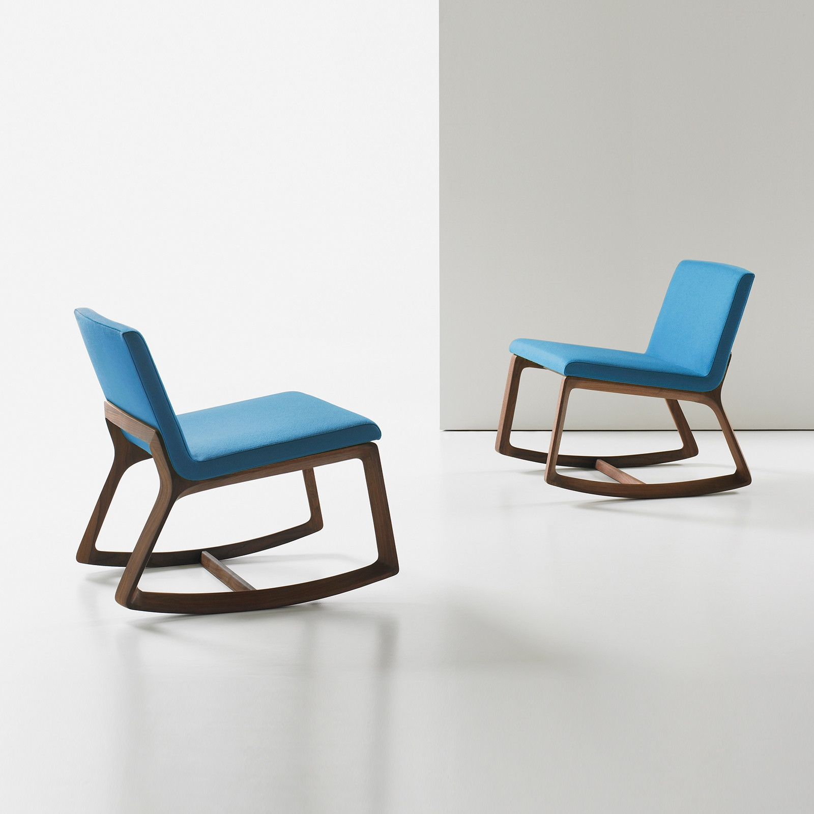 REMIX LOUNGE CHAIR