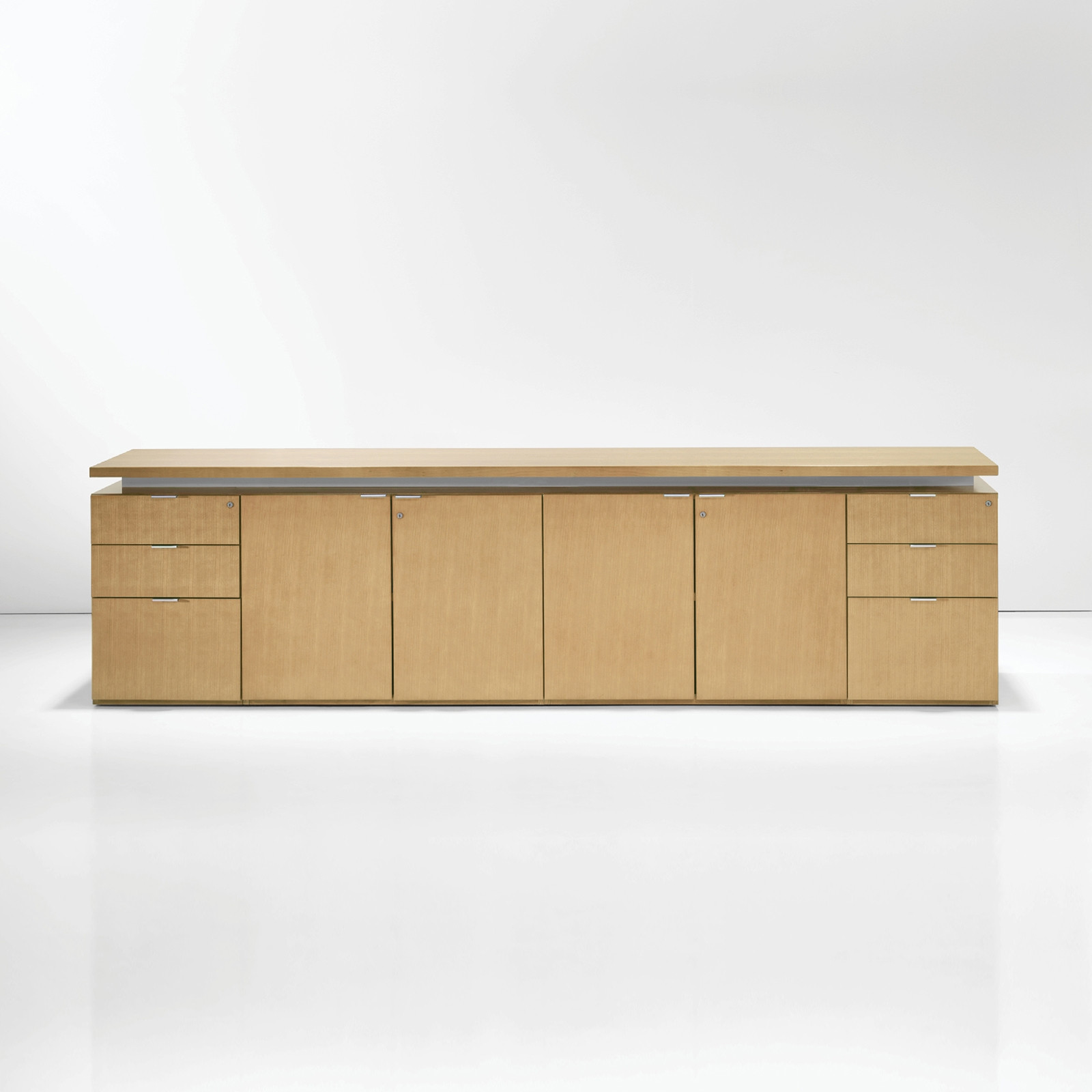 SHIFT CREDENZA