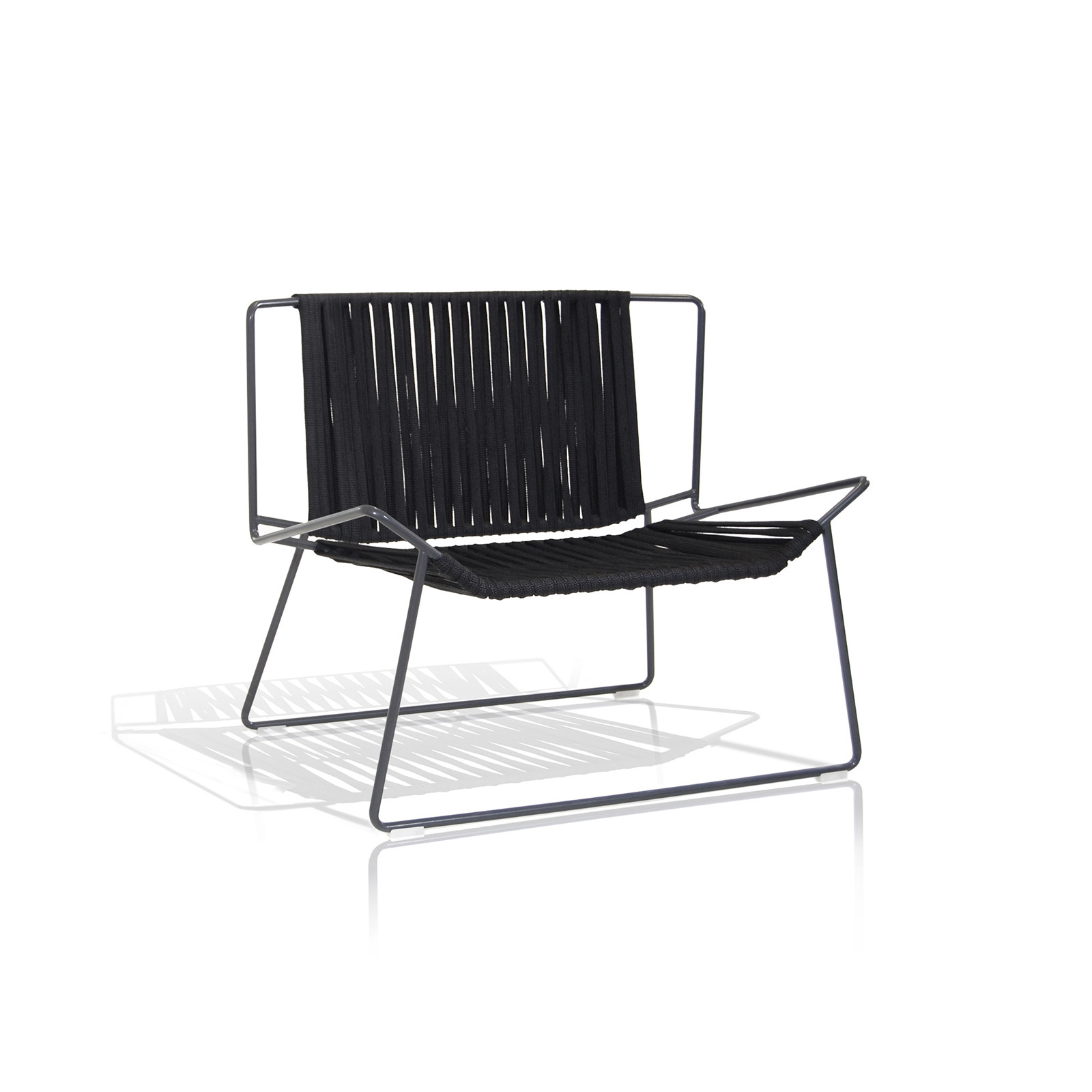 OUT LINE LOUNGE CHAIR