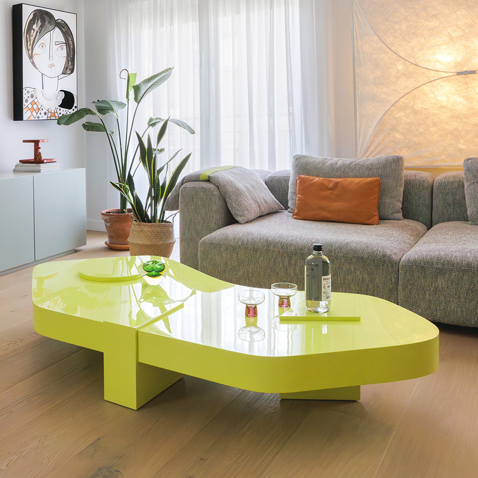 BOLD OCCASIONAL TABLE