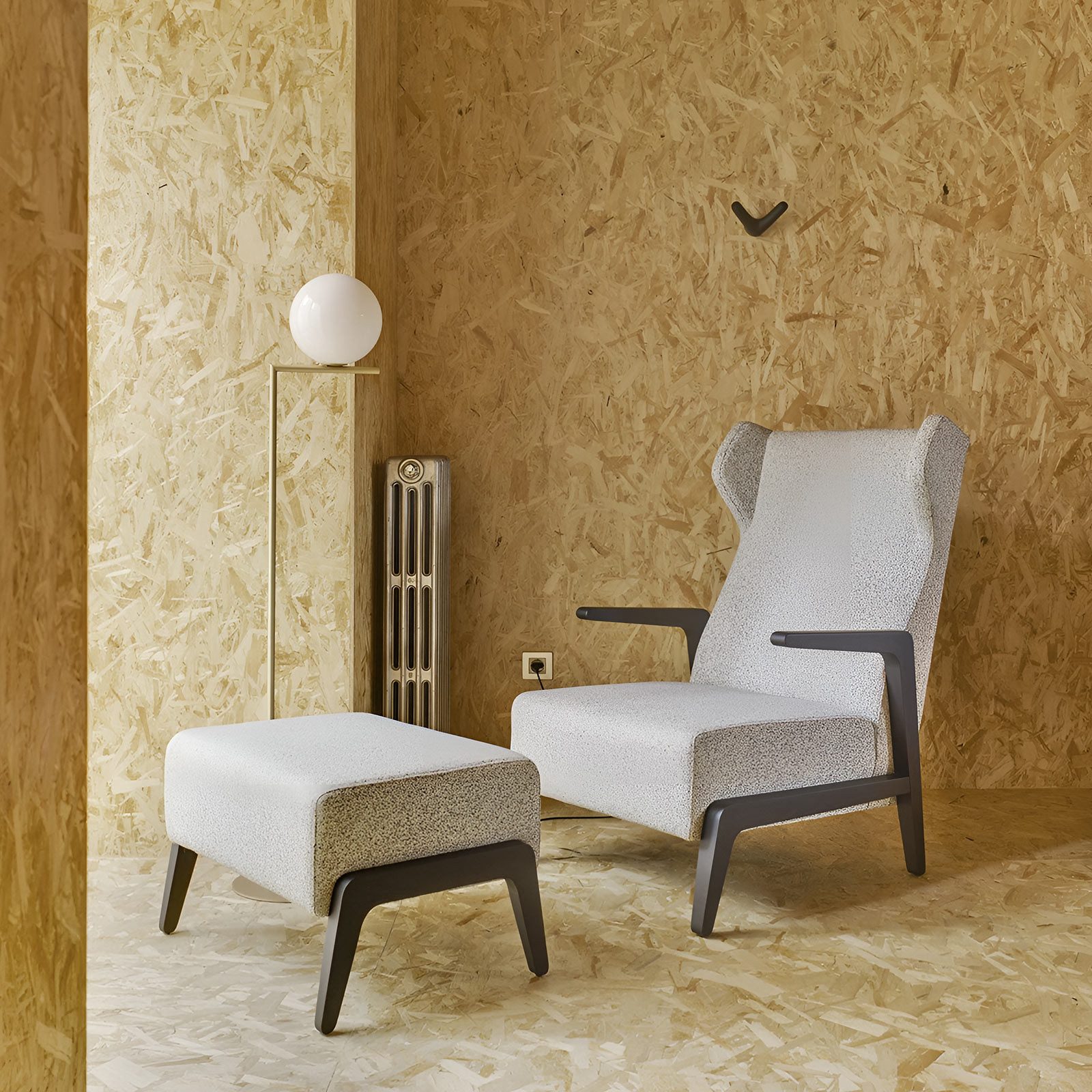 BOOMERANG CHILL LOUNGE CHAIR