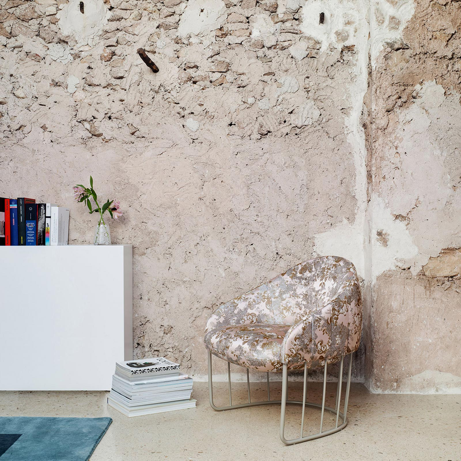 TONELLA LOUNGE CHAIR