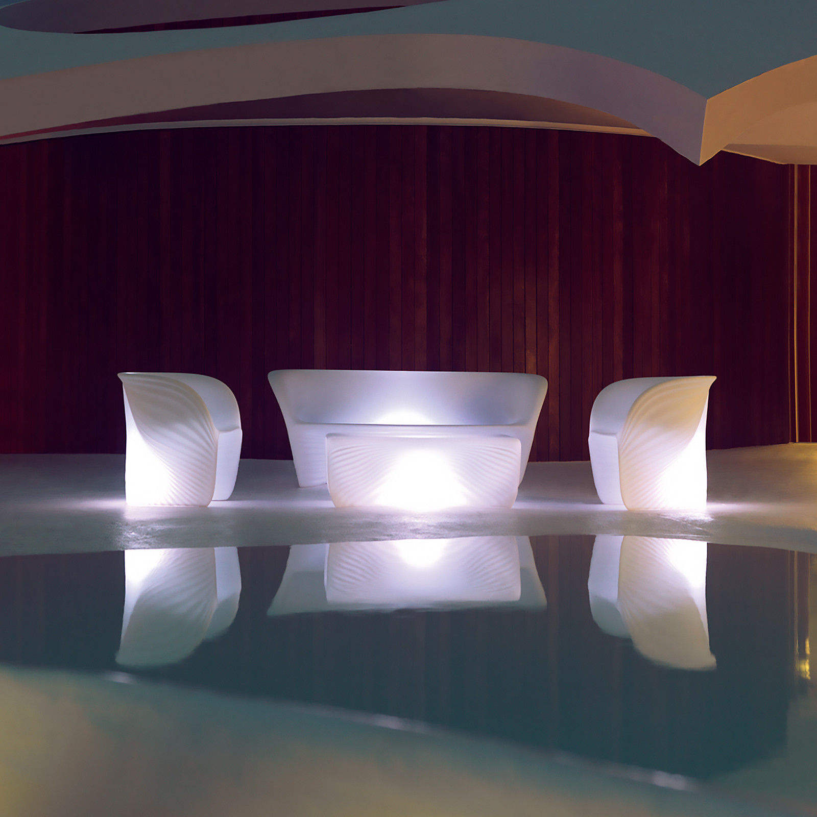 BIOPHILIA LOUNGE CHAIR