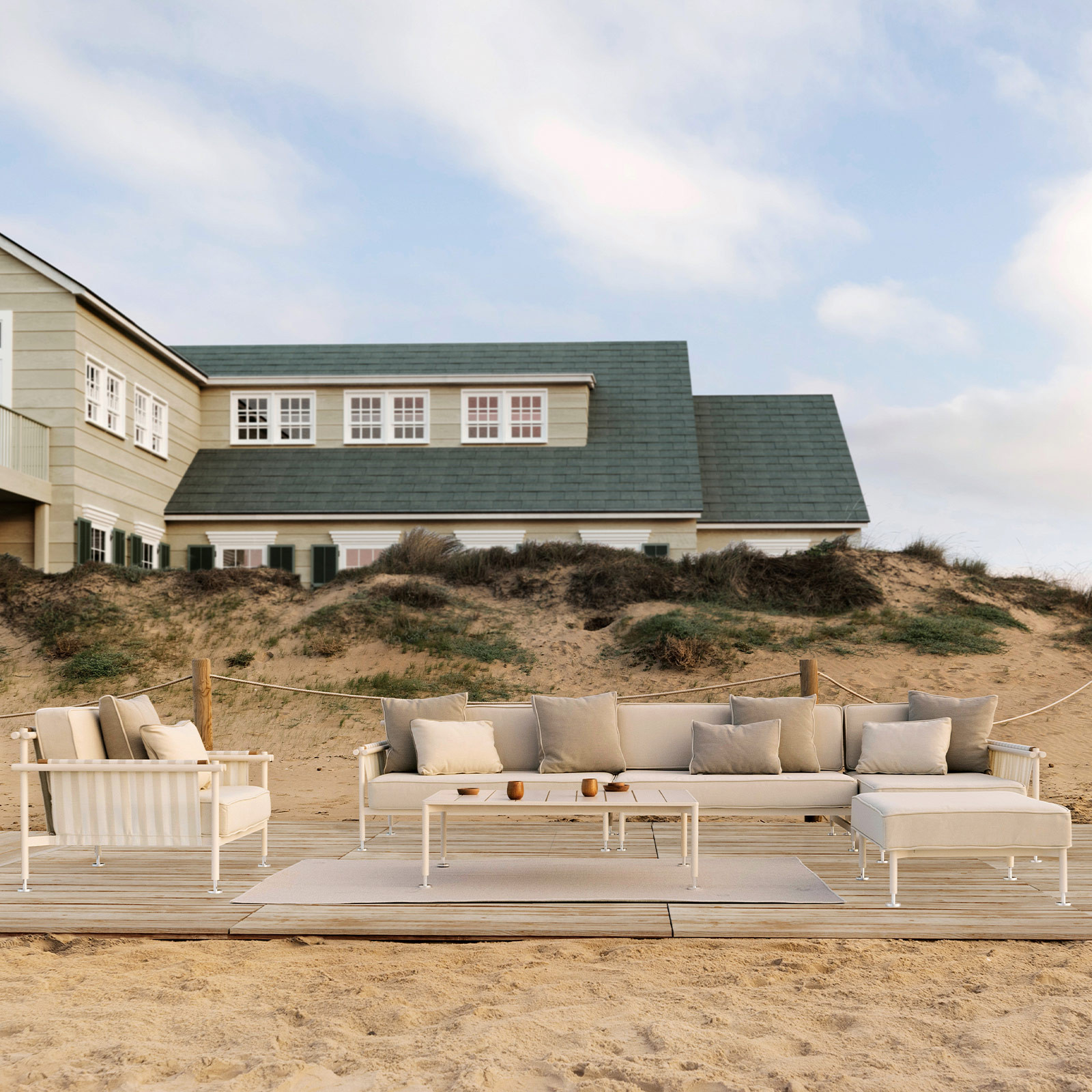 HAMPTON LOUNGE CHAIR