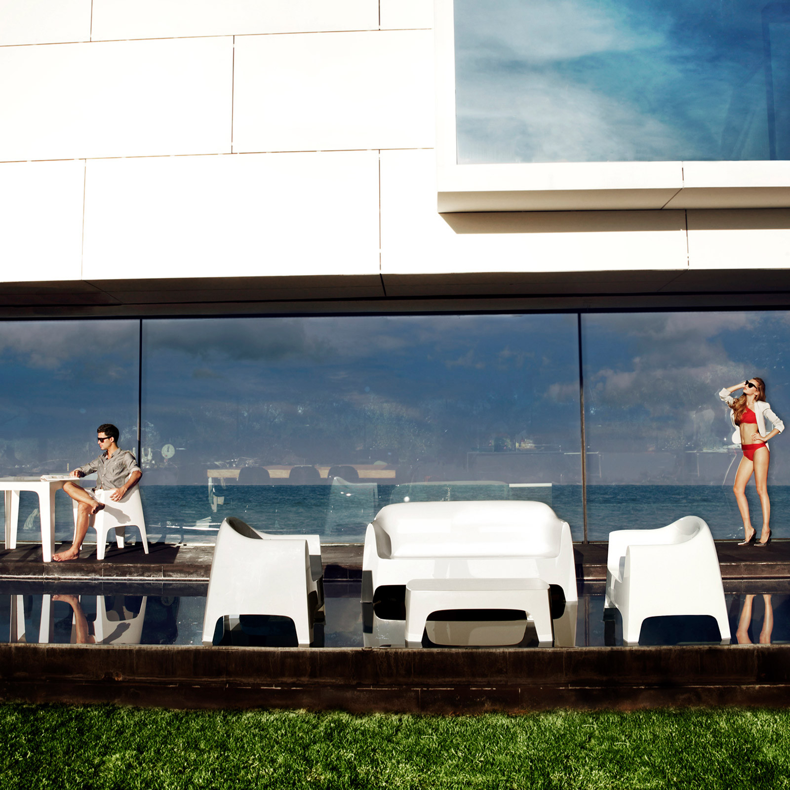 SOLID OCCASIONAL TABLE