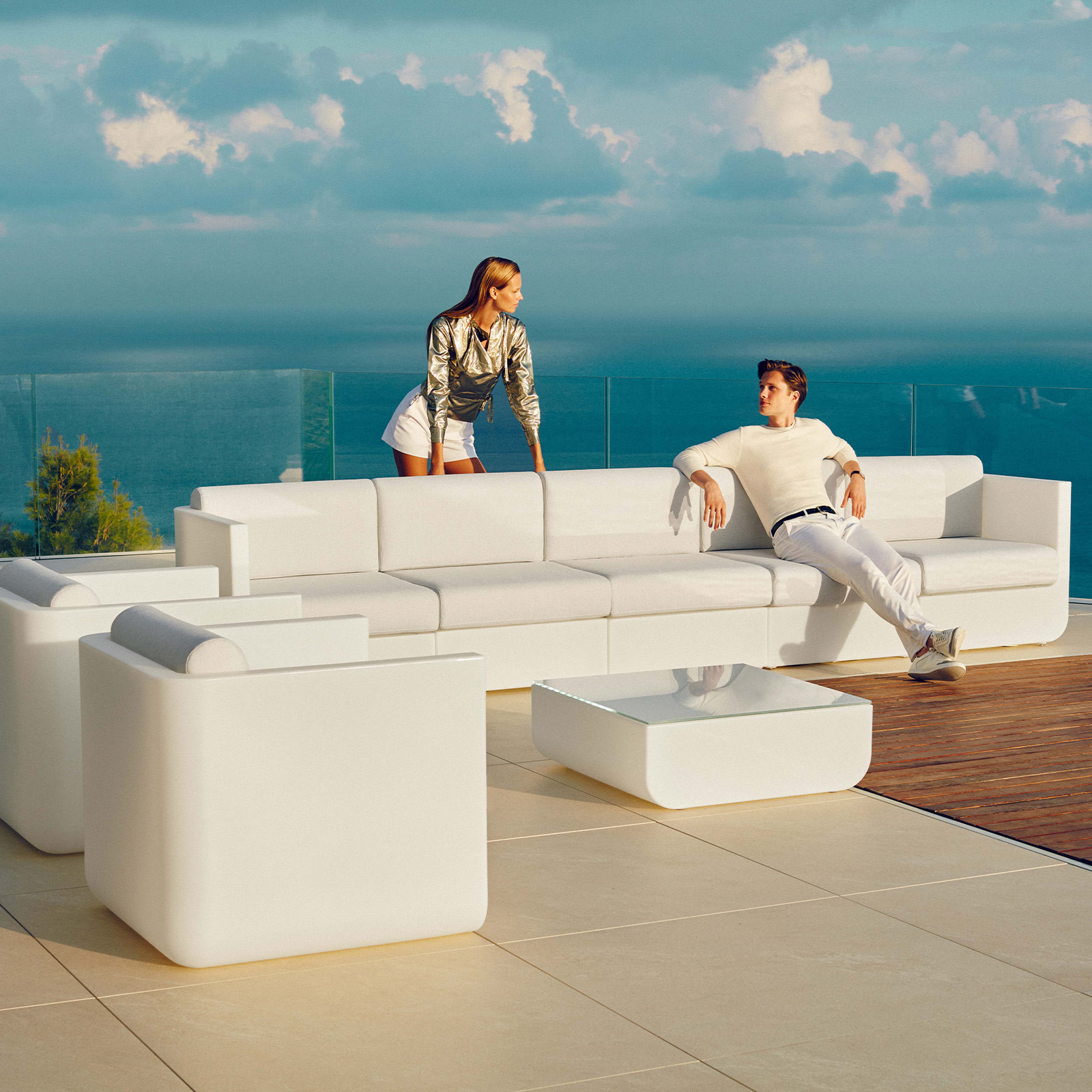 ULM OCCASIONAL TABLE