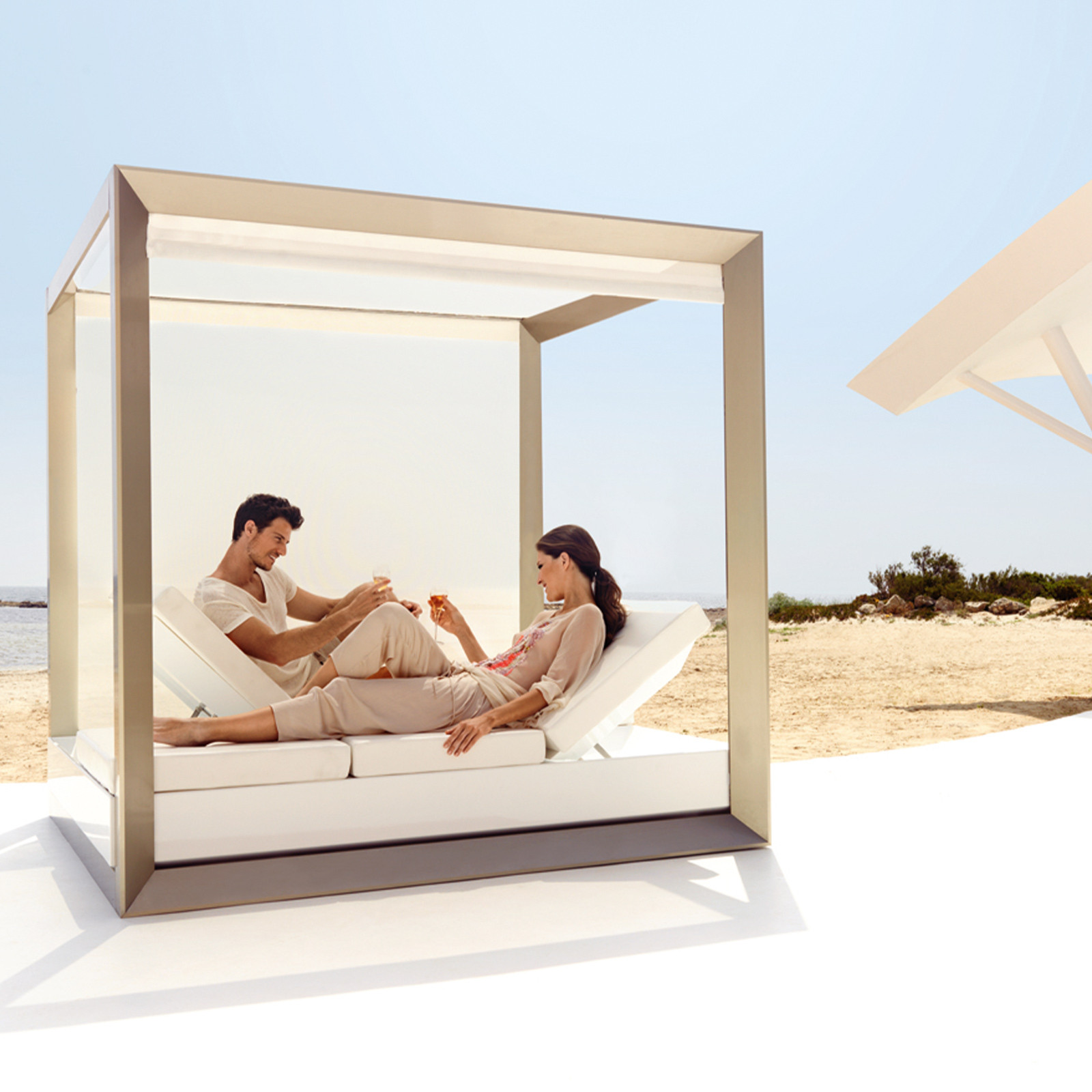 VELA RECLINING DAYBED