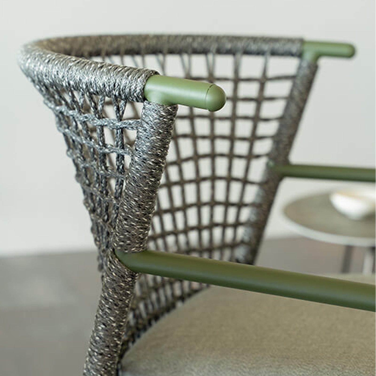 NEF LOUNGE CHAIR