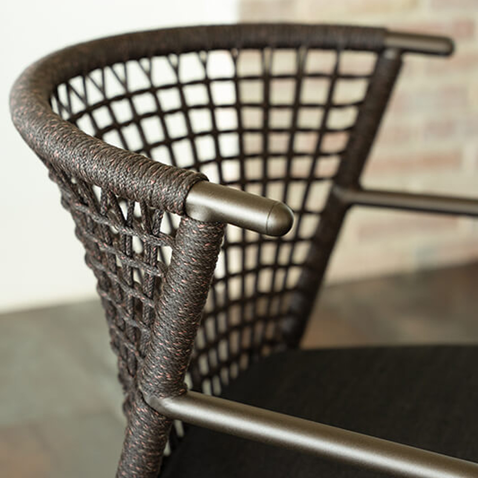 NEF LOUNGE CHAIR