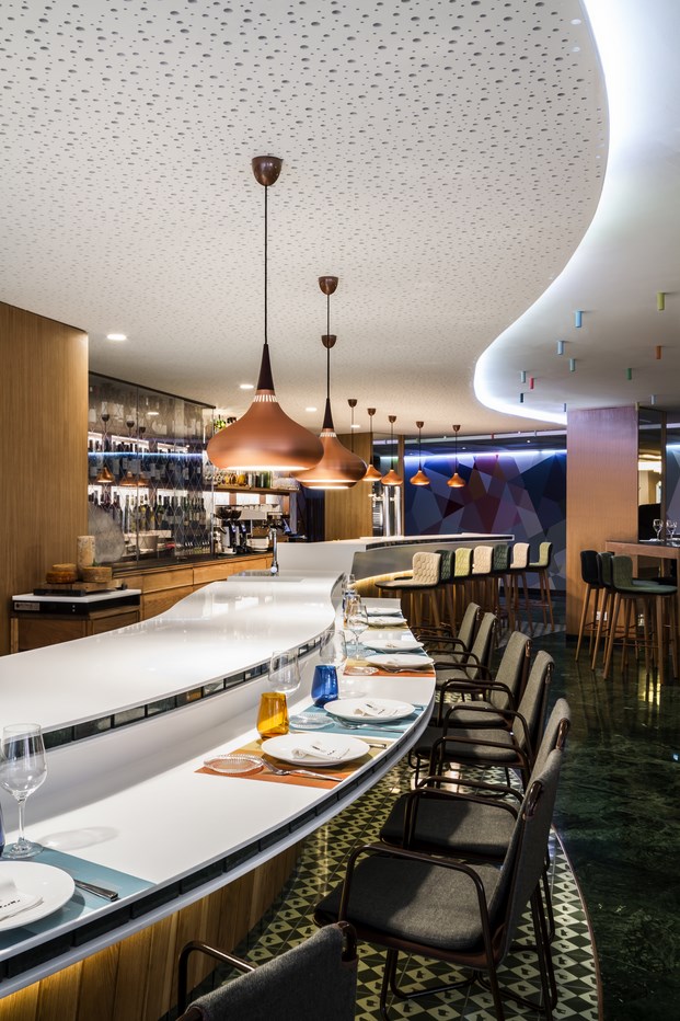 KE-ZU_INSTALLATION_PONCELET_SANCAL_TEA_CASTA