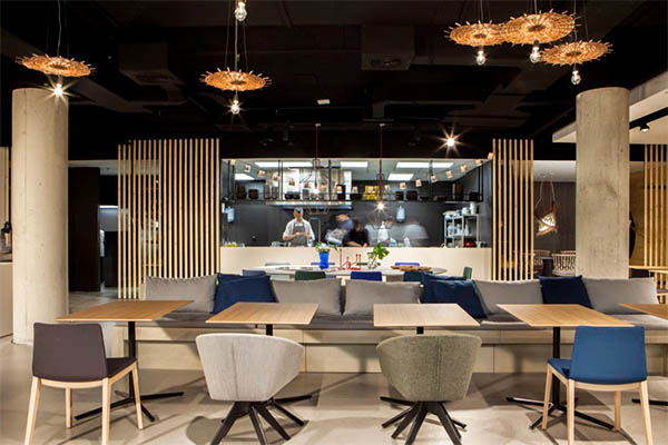 KE-ZU_PROJECTS_ANDREU_WORLD_Ma Khin Café