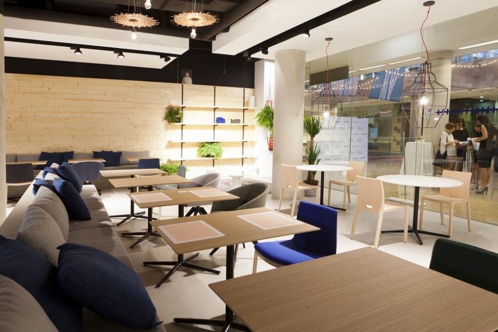 ma-khin-cafe_7907434